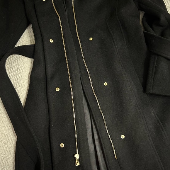 Cole Haan Black Standar Collar Wool-Blend Coat. - Picture 7 of 11